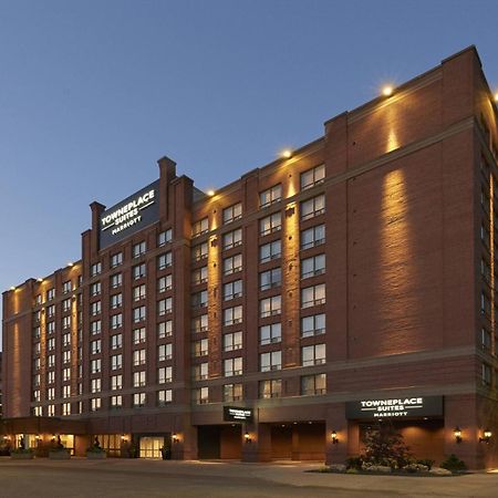 Towneplace Suites By Marriott Windsor Bagian luar foto